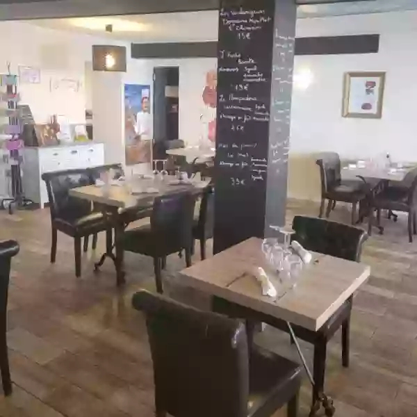 Le restaurant - Aux Délices De Camil - restaurant CAPESTANG - Restaurant Poilhes
